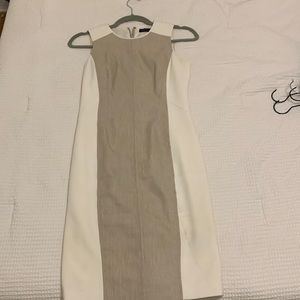 White house Black market dress. Size 00P